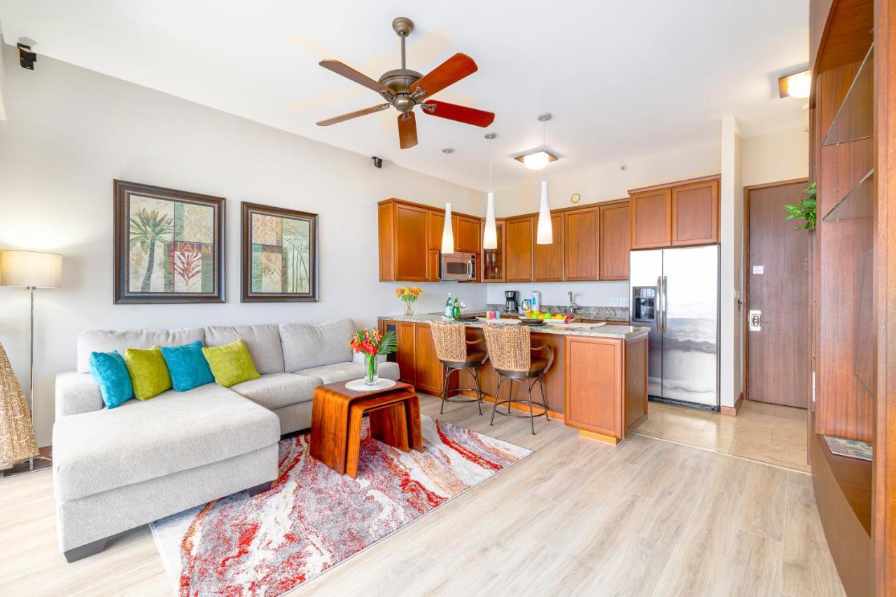 Upscale Penthouse With Ocean Views - Free Parking Daire Honolulu Dış mekan fotoğraf