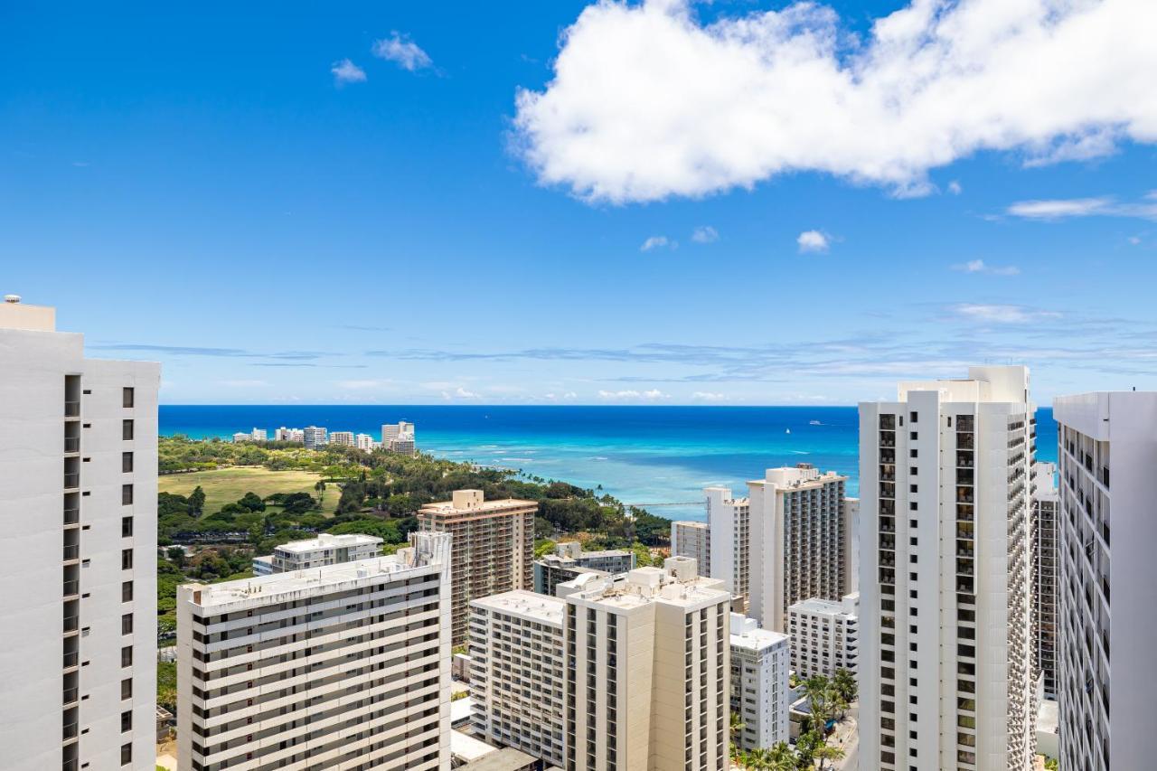 Upscale Penthouse With Ocean Views - Free Parking Daire Honolulu Dış mekan fotoğraf