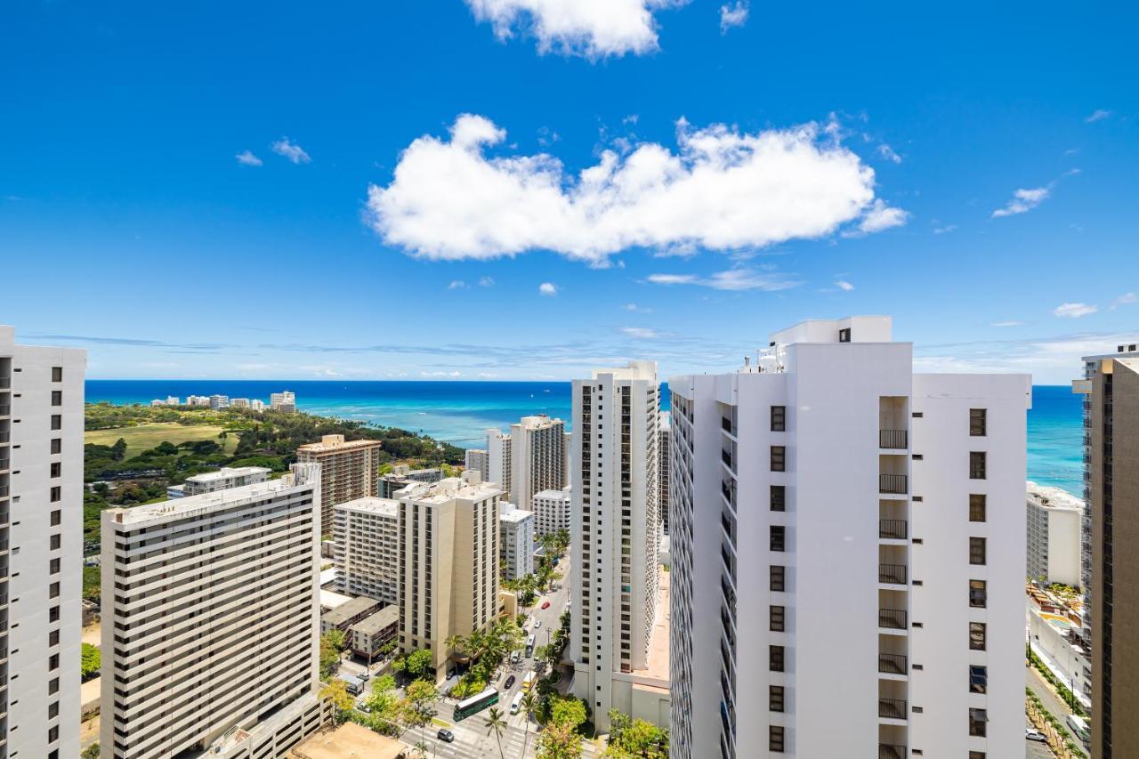 Upscale Penthouse With Ocean Views - Free Parking Daire Honolulu Dış mekan fotoğraf
